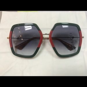 Gucci oversized sunglasses